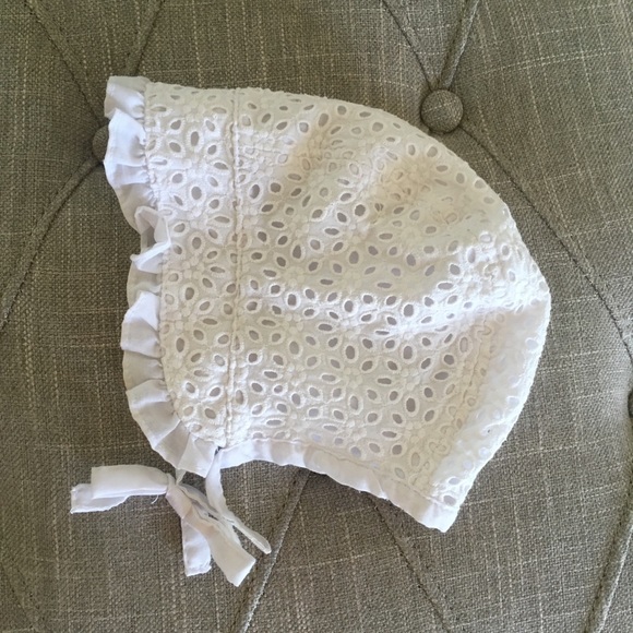 Cat & Jack Other - Cat & Jack baby girl eyelit bonnet / hat